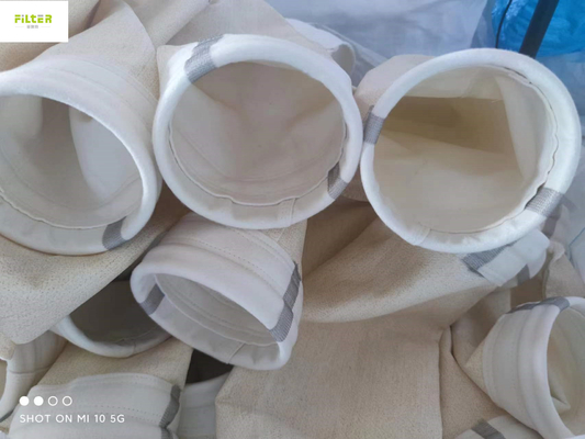 Maniche ad alta temperatura su misura del filtrante di 550GSM Nomex Aramid per industria della polvere
