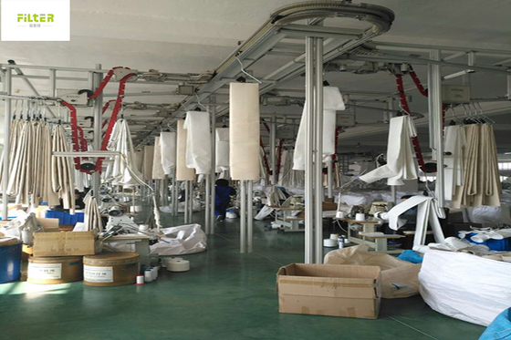 Temperatura normale materiale di media di filtro dell'aria del poliestere 500gsm di larghezza 2.15m