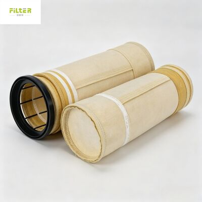 Sacchetti filtranti antipolvere per sistemi a maniche. PPS resistente agli acidi, Aramid resistente alle alte temperature e all'usura, Fibra di vetro per gas di scarico a temperature estreme.