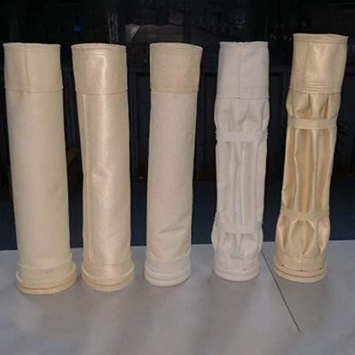 Il poliestere industriale con l'ago della membrana di PTFE ha ritenuto la pulizia facile dei sacchetti filtro
