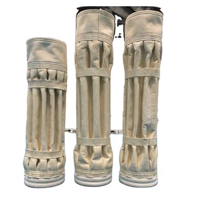 L'ago pieghettato non tessuto del poliestere dei sacchetti filtro della polvere di NOMEX ha ritenuto